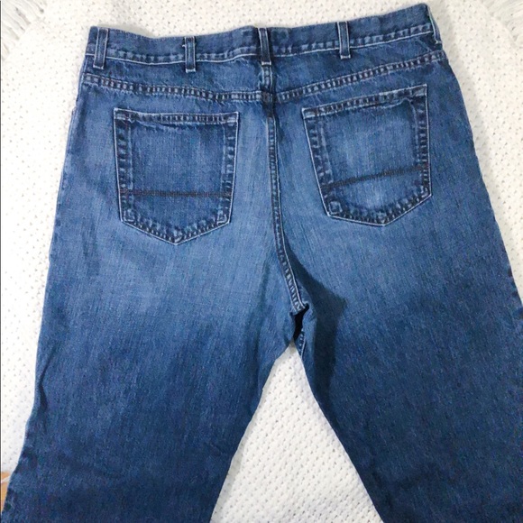 Men’s Old Navy Blue Jeans used flawed stain thigh - Picture 7 of 8
